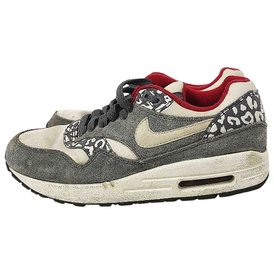 Pre-owned Nike Air Max  Grey Suede Trainers
