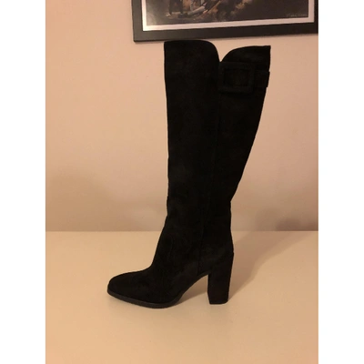 Pre-owned Roger Vivier Black Suede Boots
