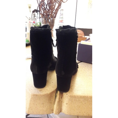 Pre-owned Stuart Weitzman Velvet Ankle Boots In Black