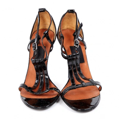 Pre-owned Lanvin Patent Leather Sandal In Black
