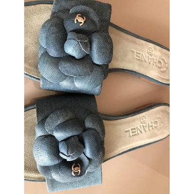 Pre-owned Chanel Blue Cloth Sandals