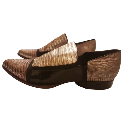 Pre-owned Alain Tondowski Leather Flats In Metallic