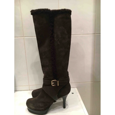 Pre-owned Fendi Boots In Brown