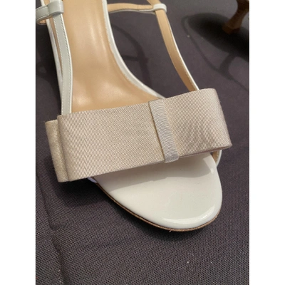Pre-owned O Jour Patent Leather Sandals In White