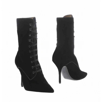 Pre-owned Alberta Ferretti Velvet Lace Up Boots In Black