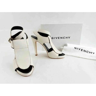 Pre-owned Givenchy Leather Sandals In White