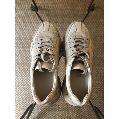 Pre-owned Gucci Rhyton Leather Trainers In Ecru