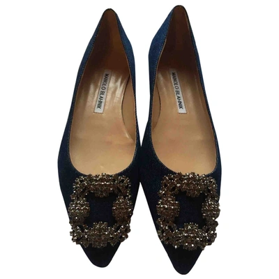 Pre-owned Manolo Blahnik Hangisi Blue Cloth Ballet Flats