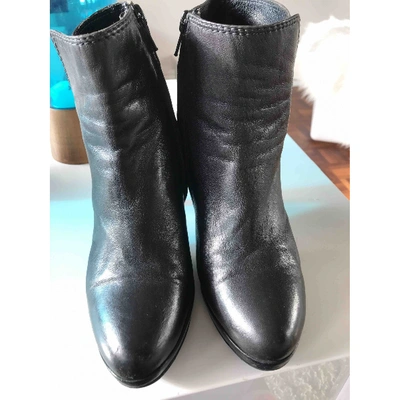 Pre-owned Maje Leather Ankle Boots In Black