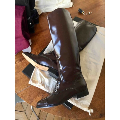 Pre-owned Carven Patent Leather Riding Boots In Brown