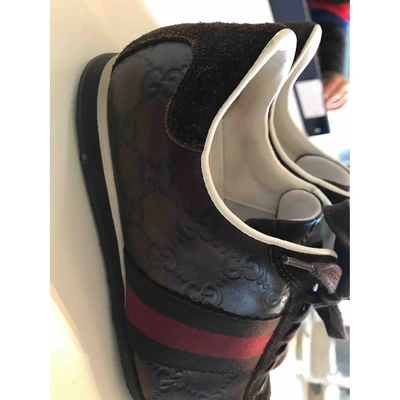 Pre-owned Gucci Leather Trainers In Burgundy