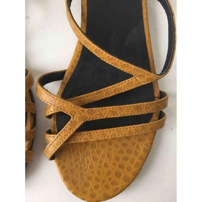 Pre-owned Roseanna Yellow Leather Sandals