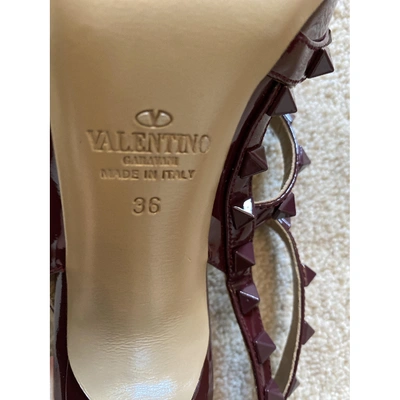 Pre-owned Valentino Garavani Rockstud Patent Leather Heels In Red