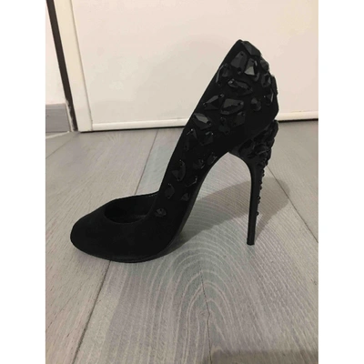 Pre-owned Tom Ford Heels In Black