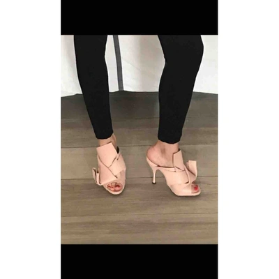 Pre-owned N°21 Leather Mules In Pink