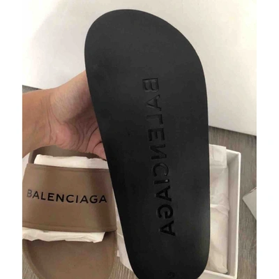 Pre-owned Balenciaga Camel Rubber Sandals