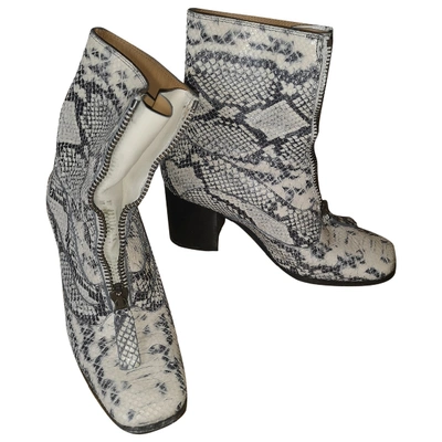 Pre-owned Chloé Lexie Grey Python Ankle Boots