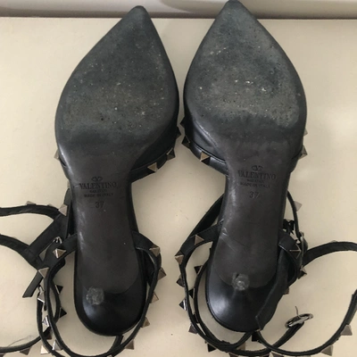 Pre-owned Valentino Garavani Rockstud Leather Heels In Black