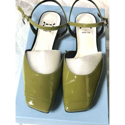 Pre-owned Yuul Yie Green Patent Leather Sandals