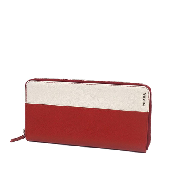 prada saffiano travel