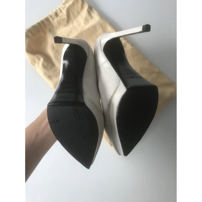 Pre-owned Saint Laurent Janis Leather Heels In White