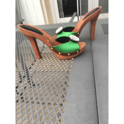 Pre-owned Dolce & Gabbana Green Cloth Mules & Clogs