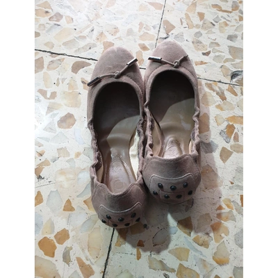 Pre-owned Tod's Ballet Flats In Beige