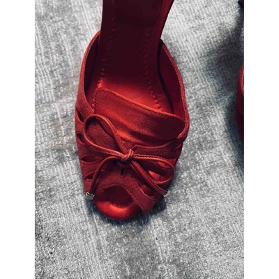 Pre-owned Dolce & Gabbana Heels In Red