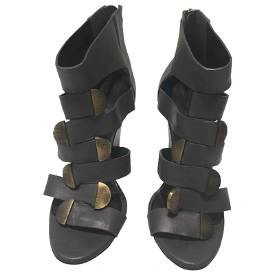 Pre-owned Balenciaga Grey Leather Sandals