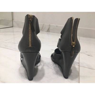 Pre-owned Balenciaga Grey Leather Sandals
