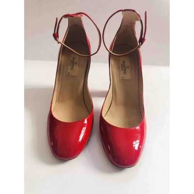 Pre-owned Valentino Garavani Tango Patent Leather Heels In Red
