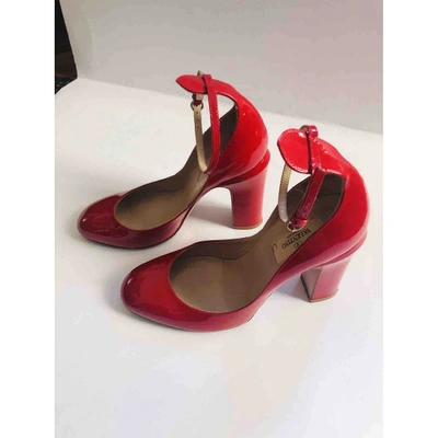 Pre-owned Valentino Garavani Tango Patent Leather Heels In Red