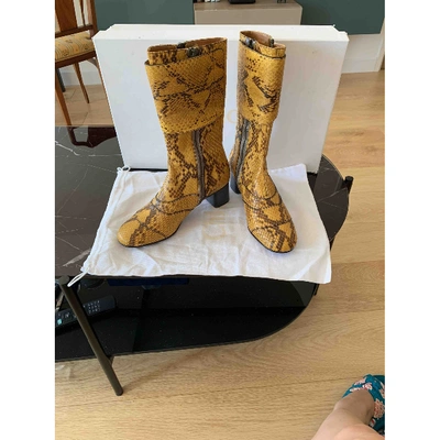 Pre-owned Chloé Lexie Yellow Python Ankle Boots