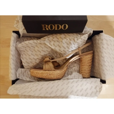 Pre-owned Rodo Cloth Sandals In Beige