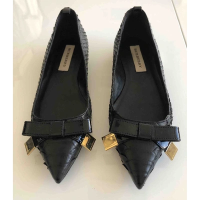 Pre-owned Burberry Black Python Ballet Flats