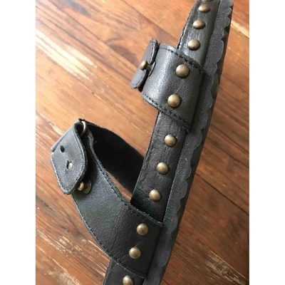 Pre-owned Swildens Leather Flip Flops In Black