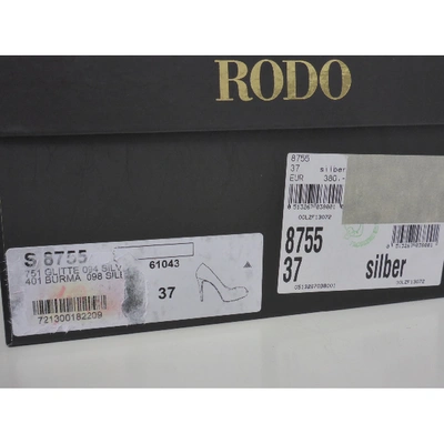 Pre-owned Rodo Silver Leather Heels