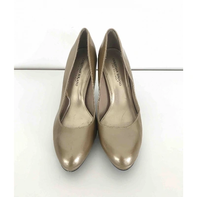 CHRISTIAN SIRIANO Pre-owned Leather Heels In Gold