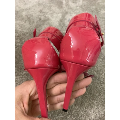 Pre-owned Gucci Patent Leather Sandals In Red