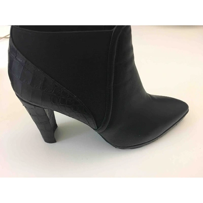 Pre-owned Stuart Weitzman Black Leather Ankle Boots