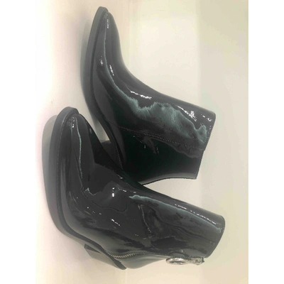 Pre-owned Moschino Patent Leather Ankle Boots
