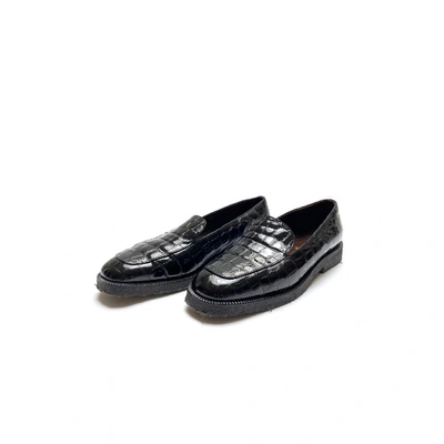 Pre-owned Bruno Magli Leather Flats In Black