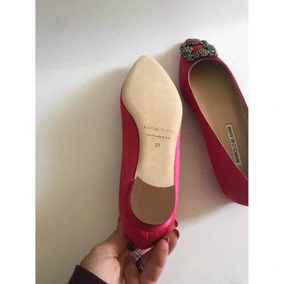 Pre-owned Manolo Blahnik Hangisi Cloth Ballet Flats In Pink