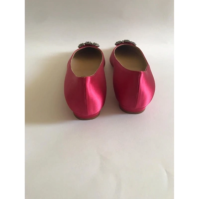 Pre-owned Manolo Blahnik Hangisi Cloth Ballet Flats In Pink