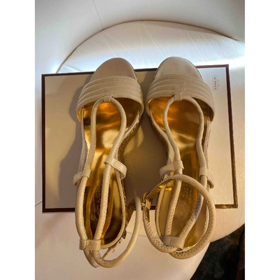 Pre-owned Coach White Leather Sandals