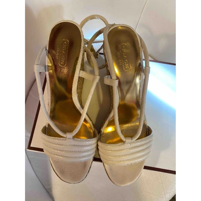 Pre-owned Coach White Leather Sandals