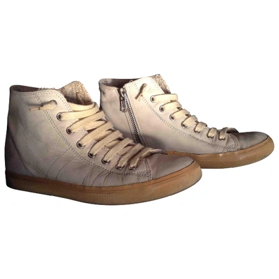 Pre-owned Leather Crown Leather Trainers In White