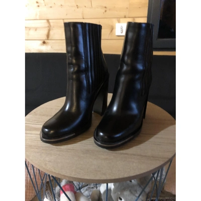 Pre-owned Versace Black Leather Ankle Boots