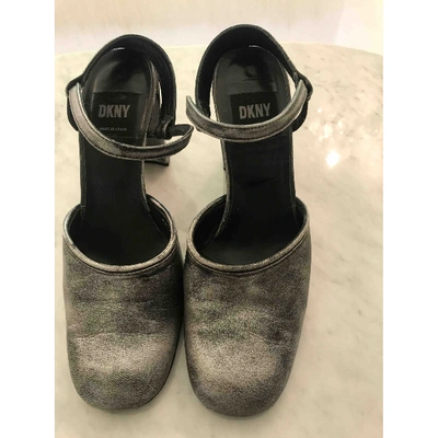 Pre-owned Dkny Leather Heels In Metallic