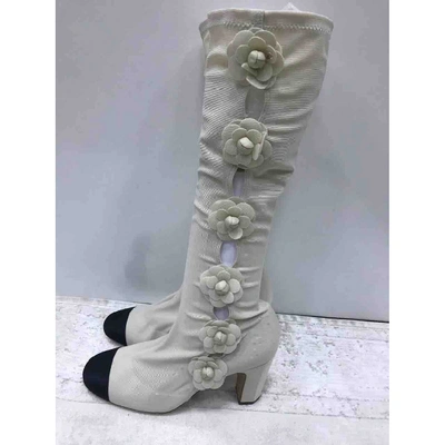 Pre-owned Chanel Cloth Boots In White